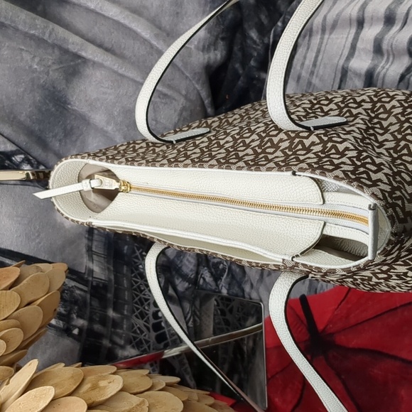 Brown and White Tote Bag - Picture 5 of 13